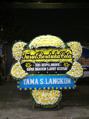 Papan Bunga Duka di Taba Jemekeh